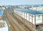 百済貨物ターミナル駅。1日約2200トンの貨物を取り扱う